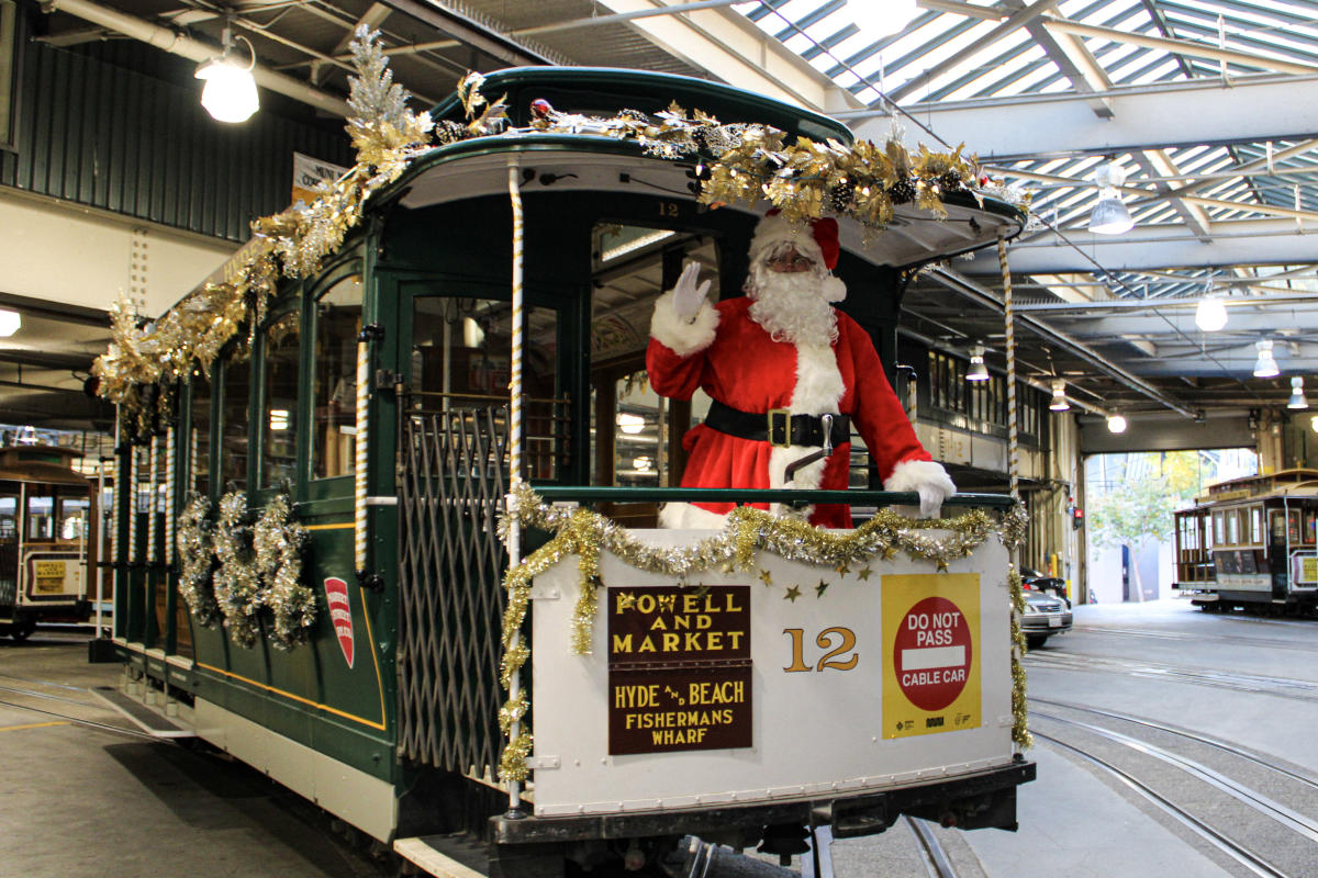 Santa's Cable Car Photoshoot