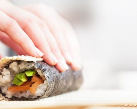 Chicago Hands-On Sushi Making Class