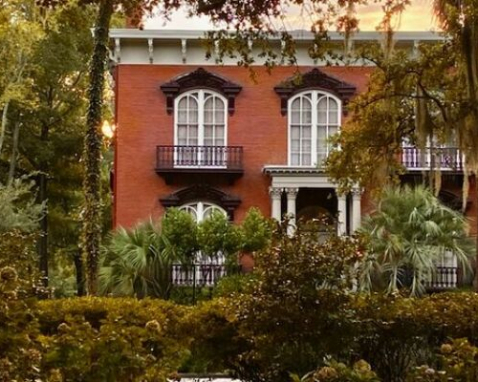 Savannah Historical Storytelling Walking Tour