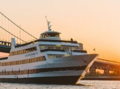 Experience an Unforgettable Evening on a Spirit Philadelphia Dinner Cruise