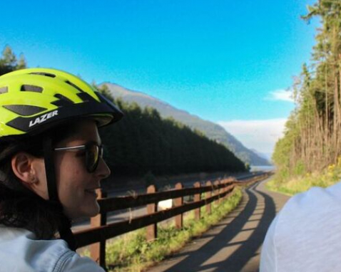 Cascade Locks Waterfalls & River E-Bike Tour