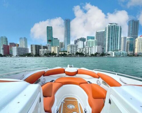 Miami Private Highlight Boat Tour Experience