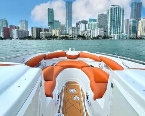 Miami Serene Boat Tour Experience