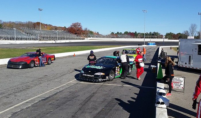 Reservations – Thompson Speedway