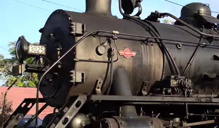 How to Drive a Steam Locomotive: 11 Steps (with Pictures)